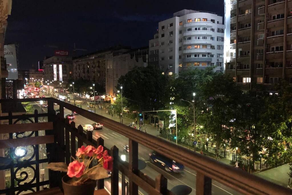 Апартаменты Outstanding 3Br Ultracentral Cityview Balcony Aaa Бухарест Экстерьер фото