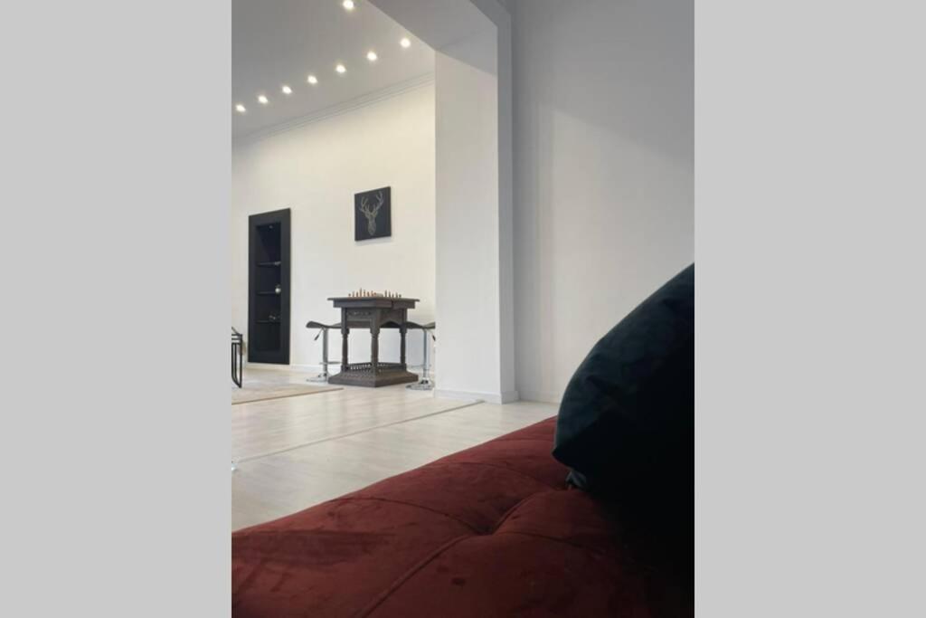 Апартаменты Outstanding 3Br Ultracentral Cityview Balcony Aaa Бухарест Экстерьер фото