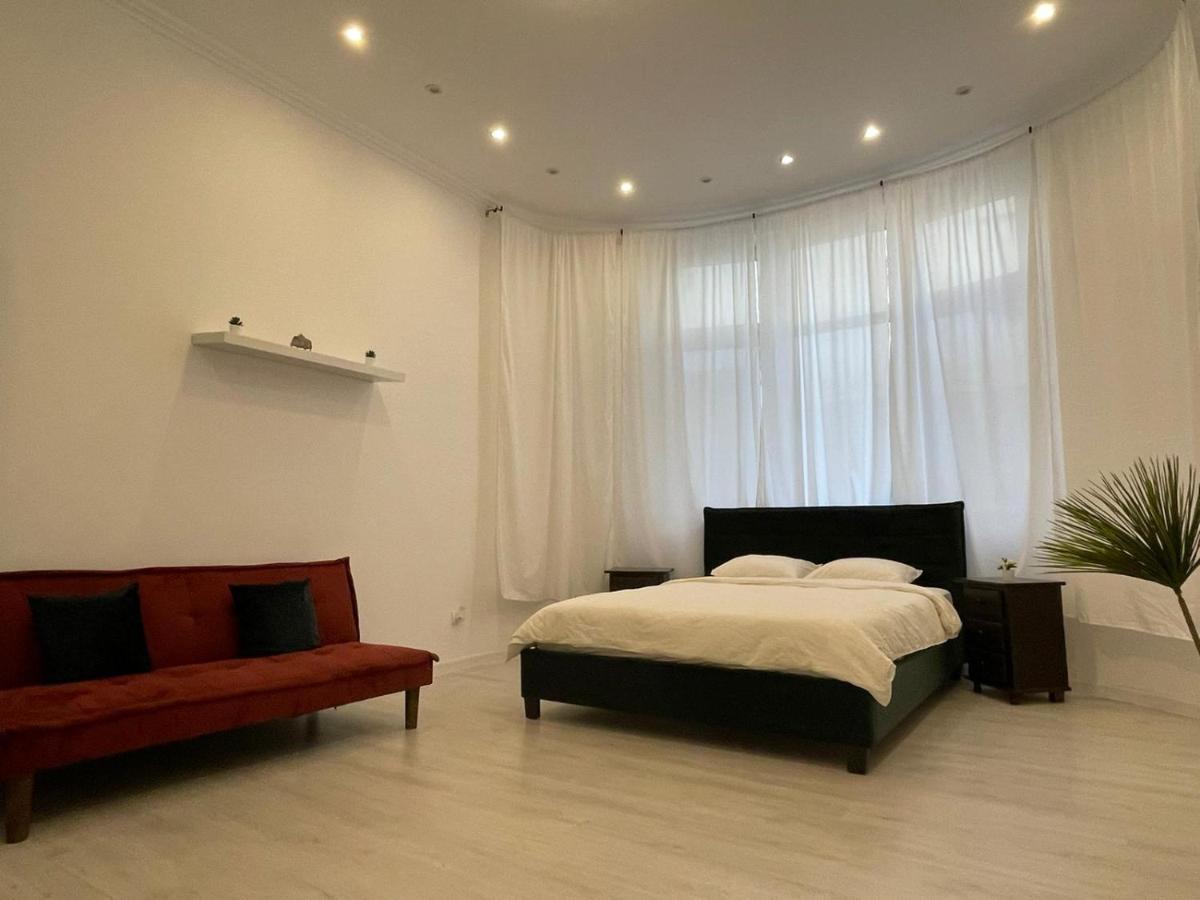 Апартаменты Outstanding 3Br Ultracentral Cityview Balcony Aaa Бухарест Экстерьер фото